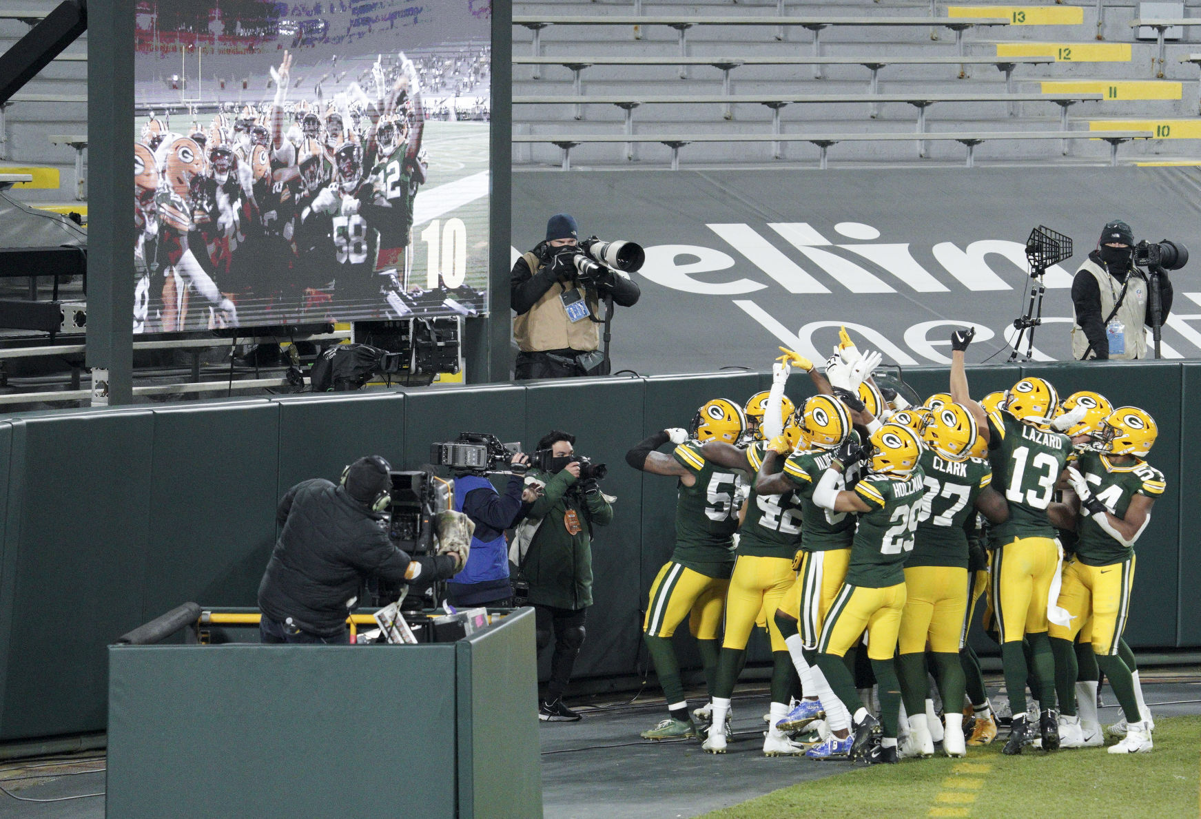 Packers 30, Eagles 16